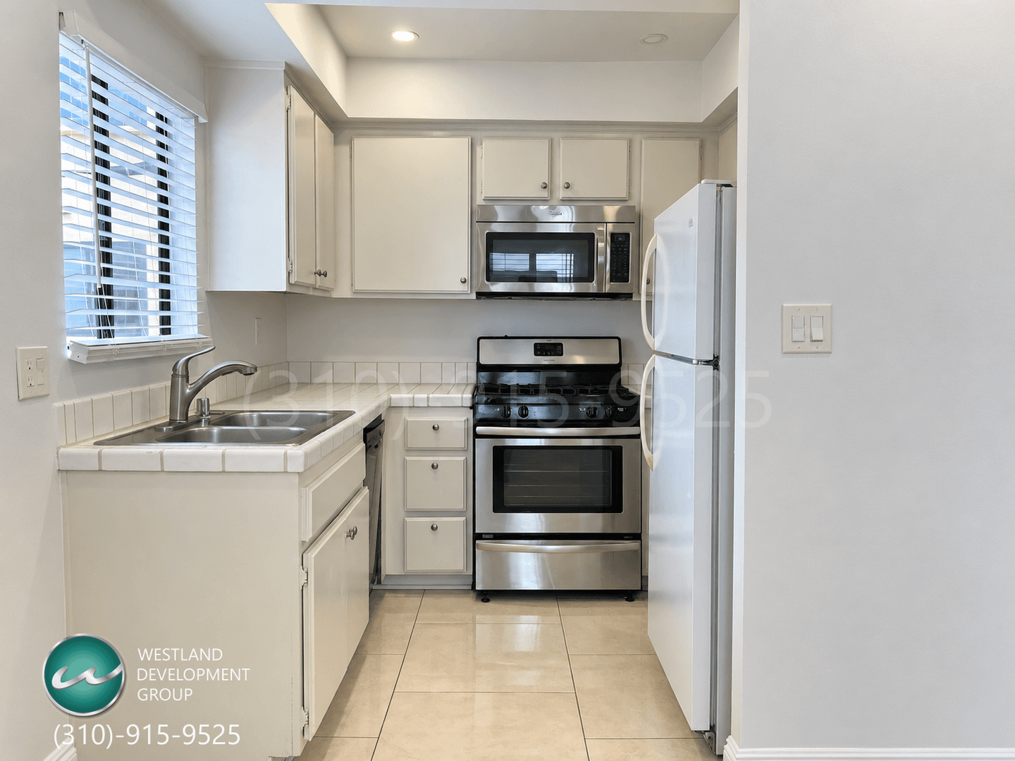 Los Angeles Apartment: 1506 S Barrington Avenue