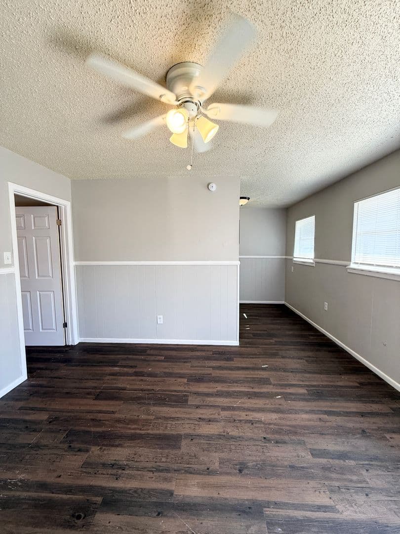 Lubbock Apartment: 922 44th Street