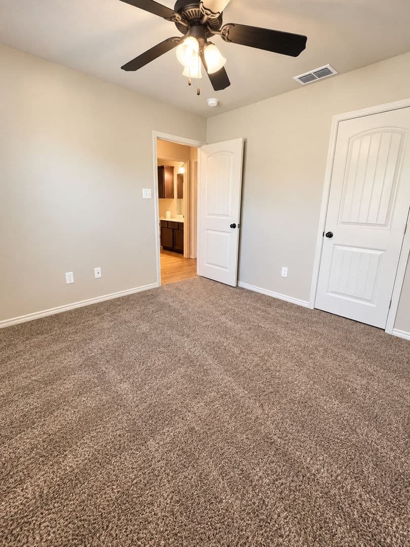 Lubbock House: 3205 113th St.