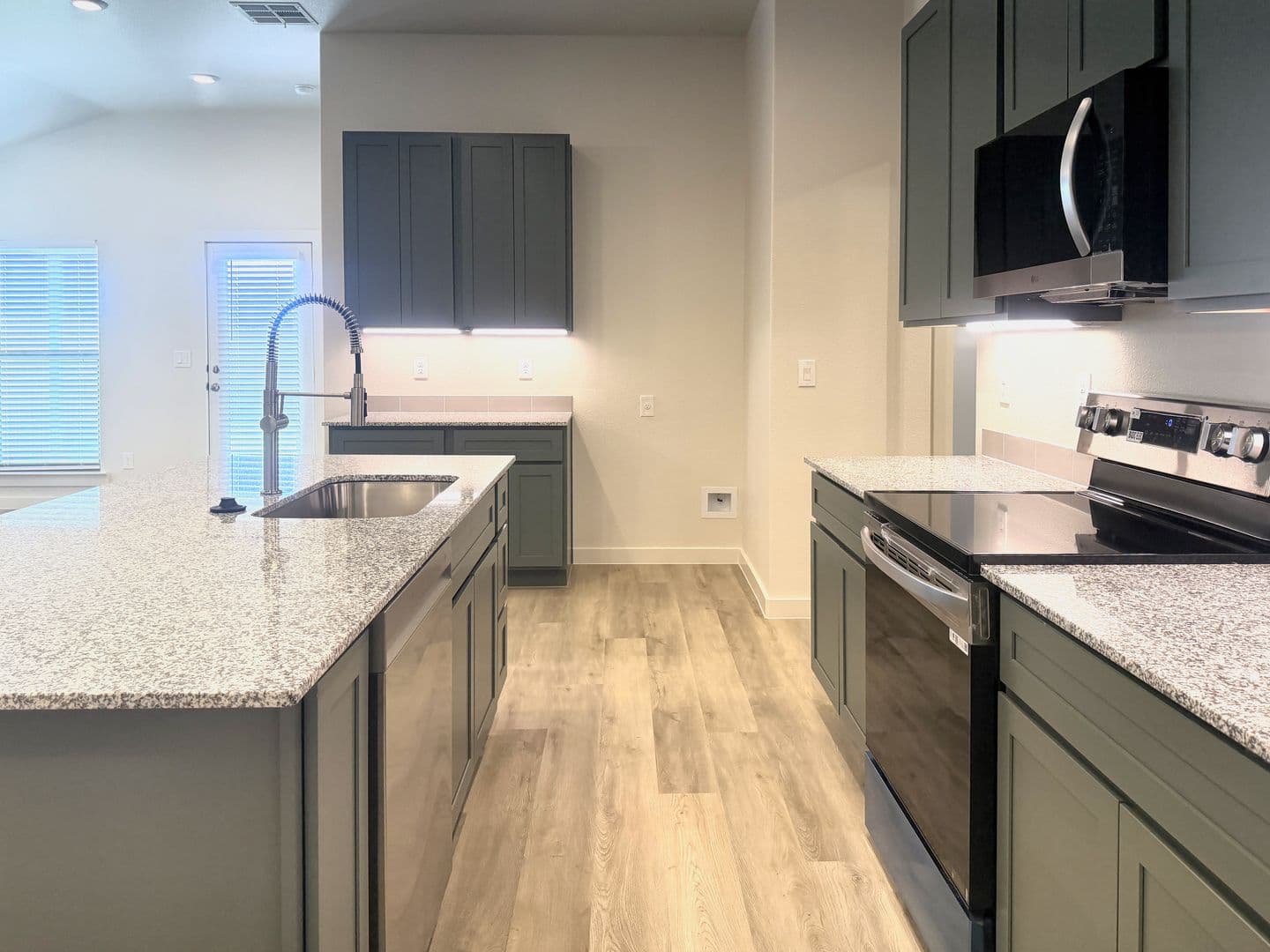 Lubbock House: 7113 14th Street
