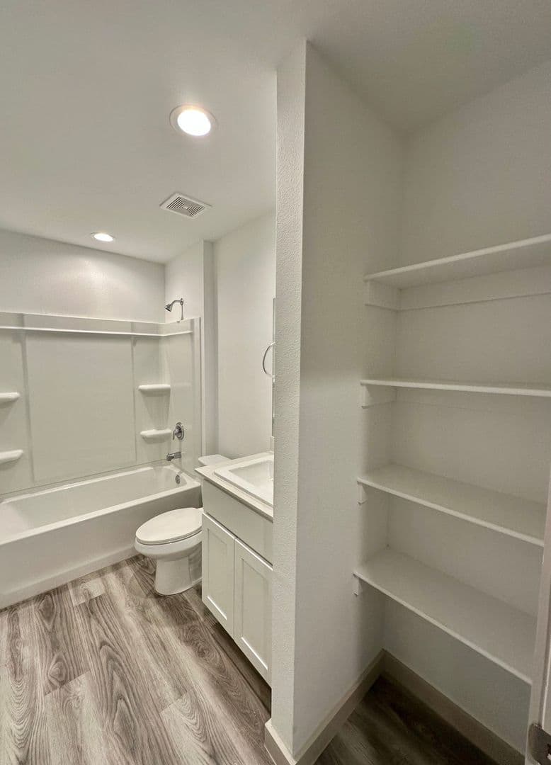 Lubbock House: 2328 149th Street