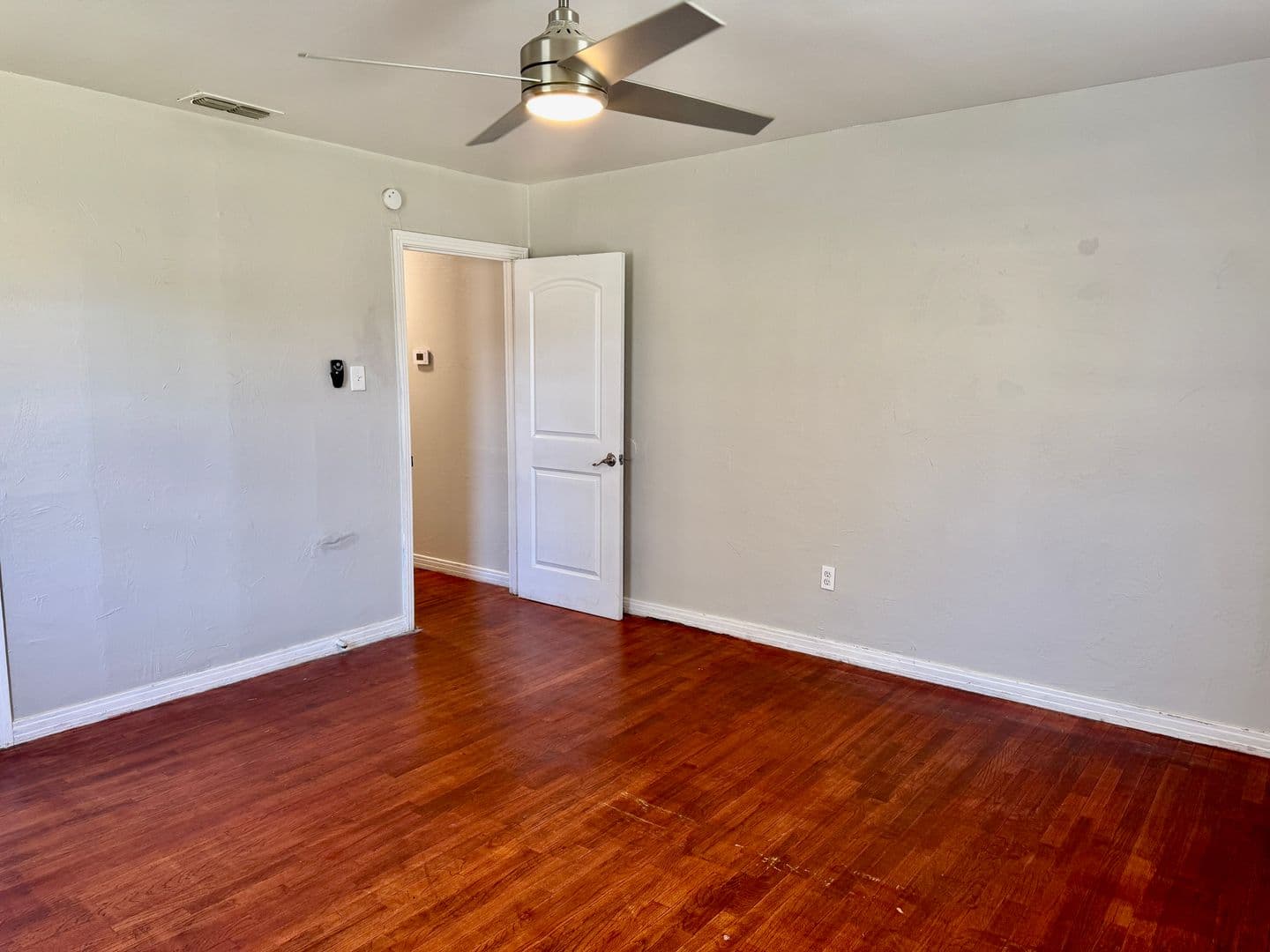 Lubbock House: 1903 47th Street