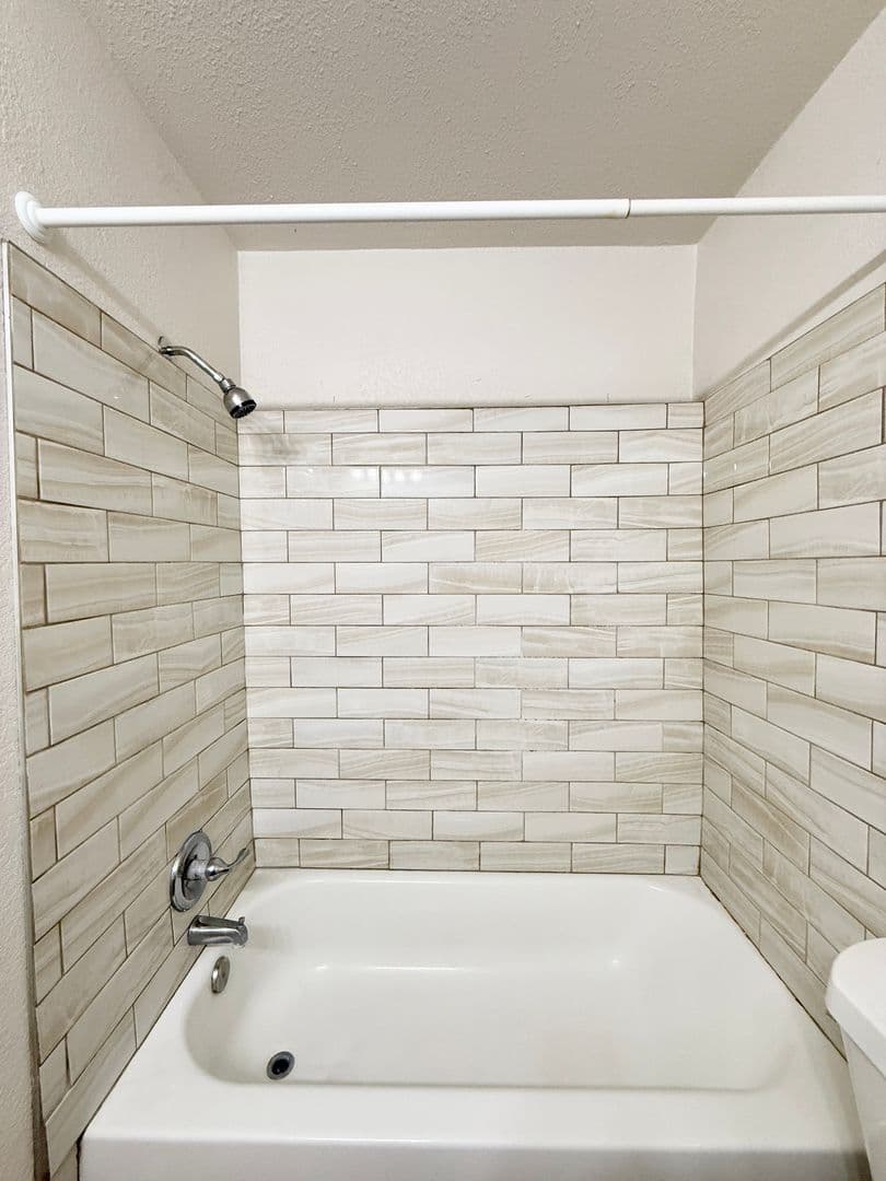 Lubbock Apartment: 1912 25th Street
