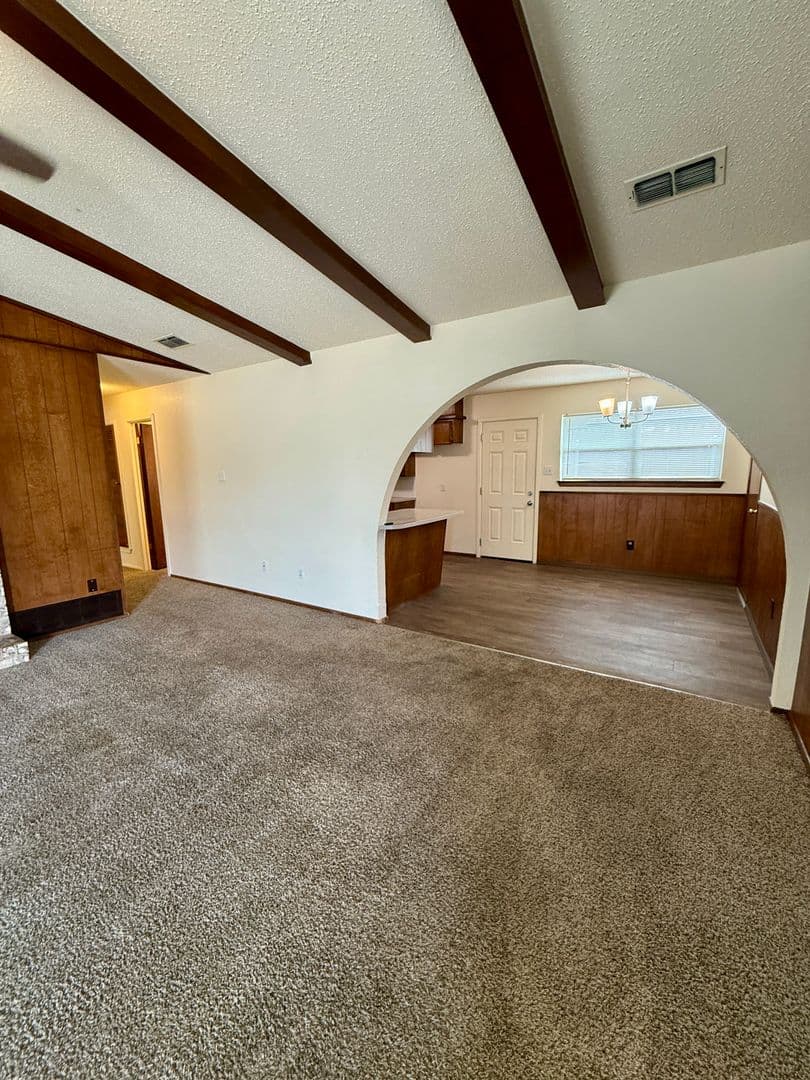 Lubbock Apartment: 4424 75th Drive