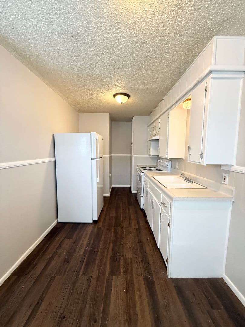 Lubbock Apartment: 922 44th Street