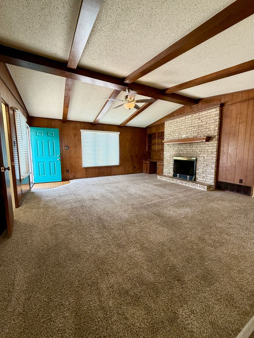Lubbock Apartment: 4424 75th Drive