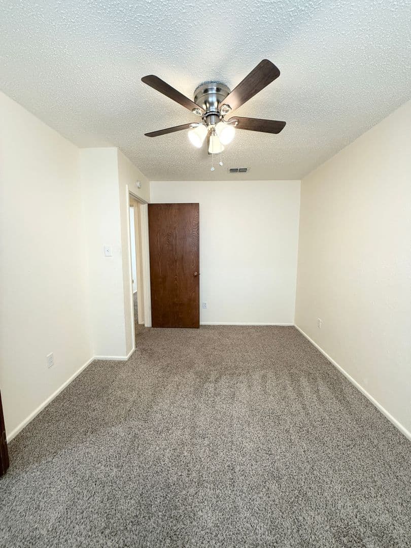 Lubbock Apartment: 4424 75th Drive