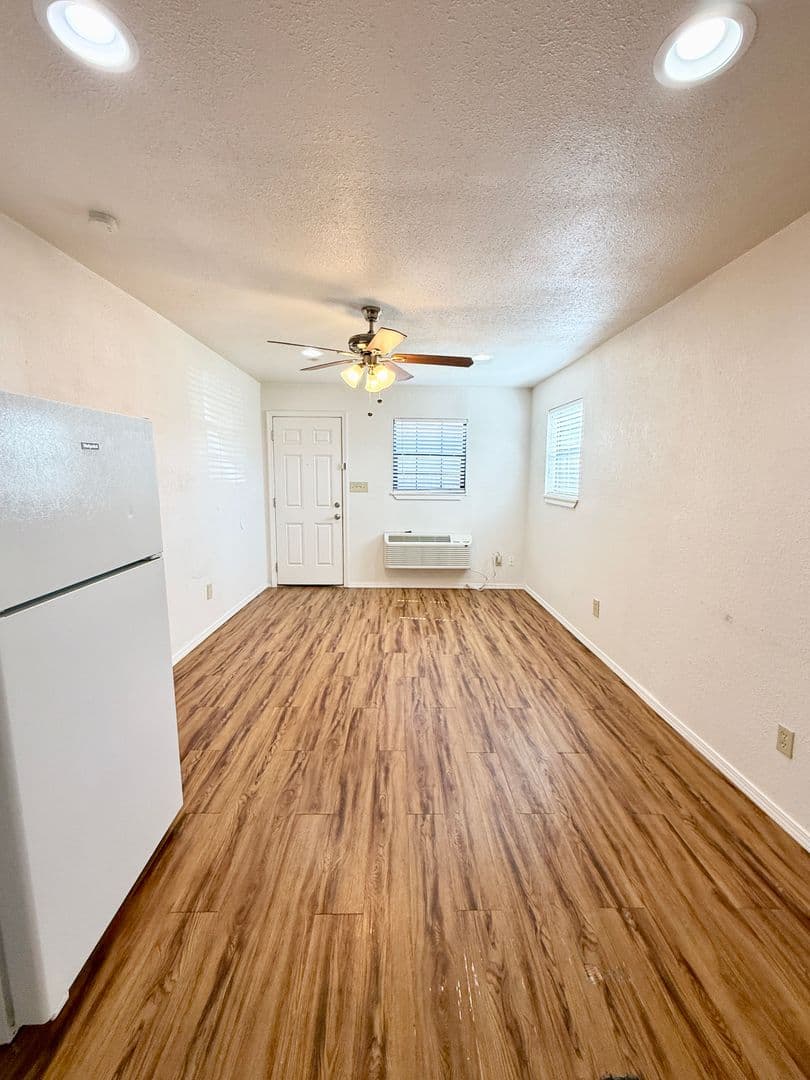 Lubbock Apartment: 1912 25th Street