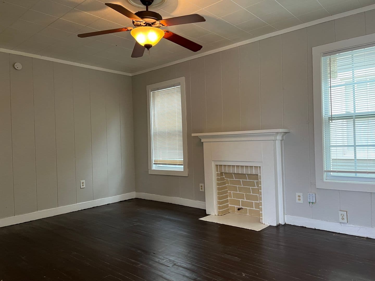 Lubbock Apartment: 2321 15th Street