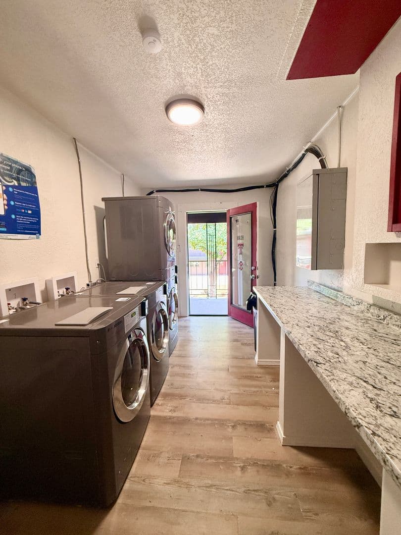 Lubbock Apartment: 1710 9th Street