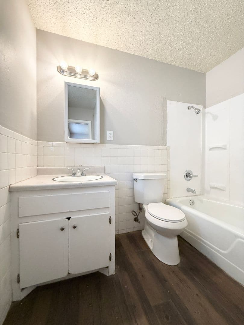 Lubbock Apartment: 922 44th Street