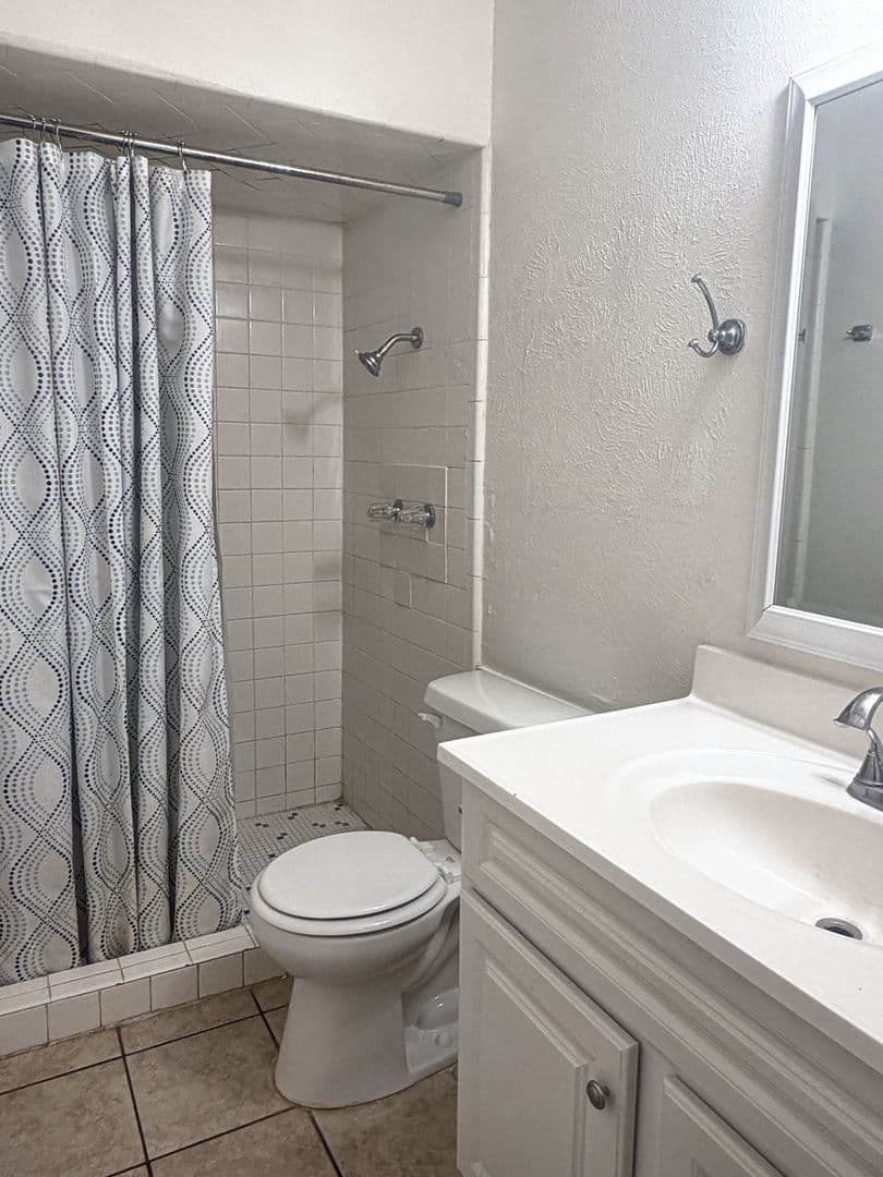 Lubbock Apartment: 1347 65th Drive