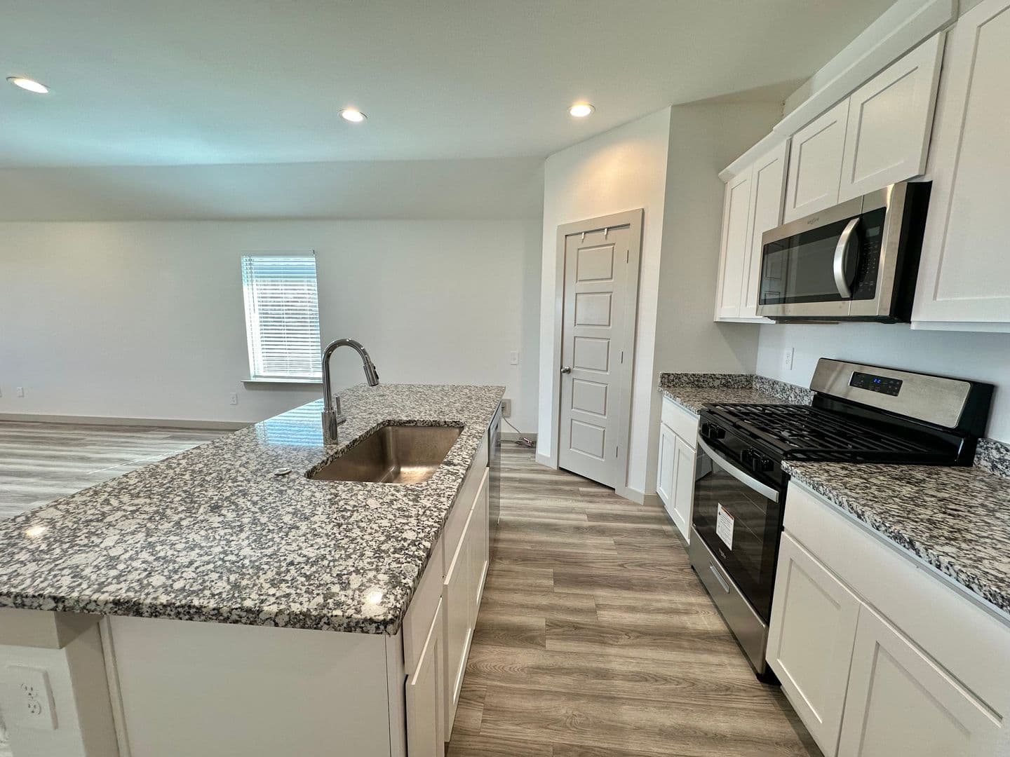 Lubbock House: 2328 149th Street