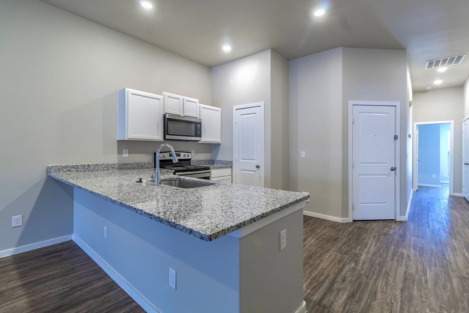 Lubbock Apartment: 2118 N Jayton Avenue