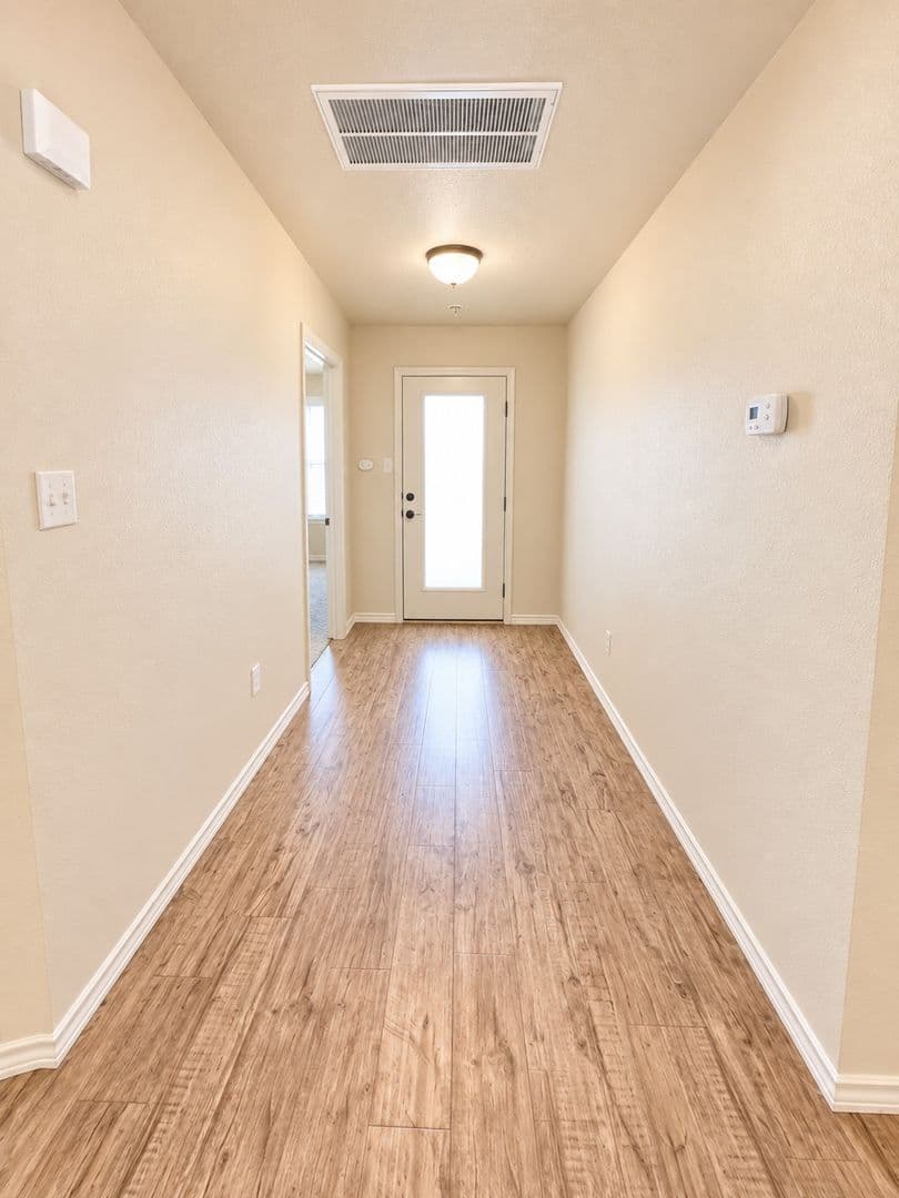 Lubbock House: 3205 113th St.