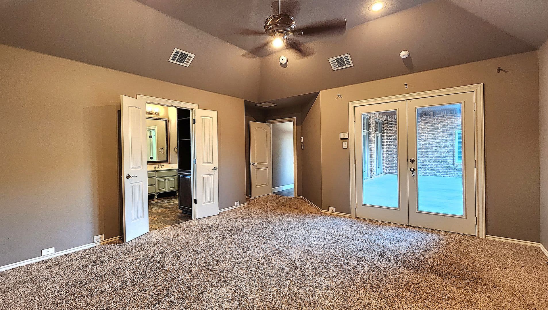 Lubbock House: 4105 124th Street