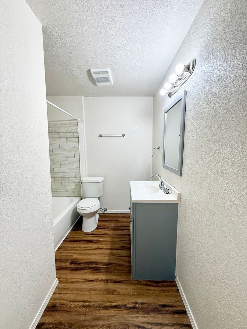 Lubbock Apartment: 1912 25th Street