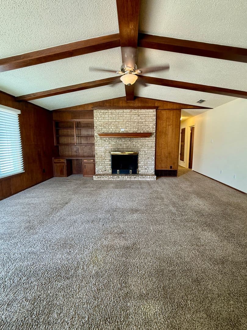 Lubbock Apartment: 4424 75th Drive