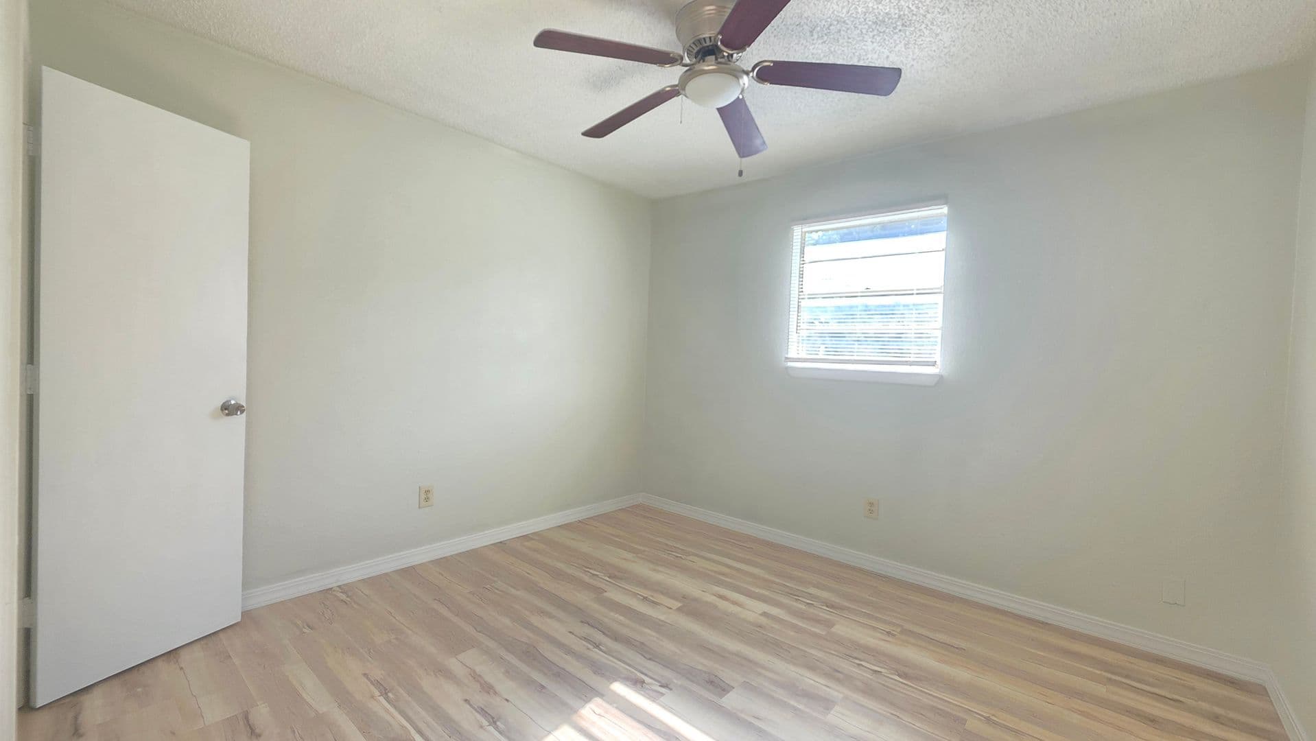 Lubbock Apartment: 2207 15th Street