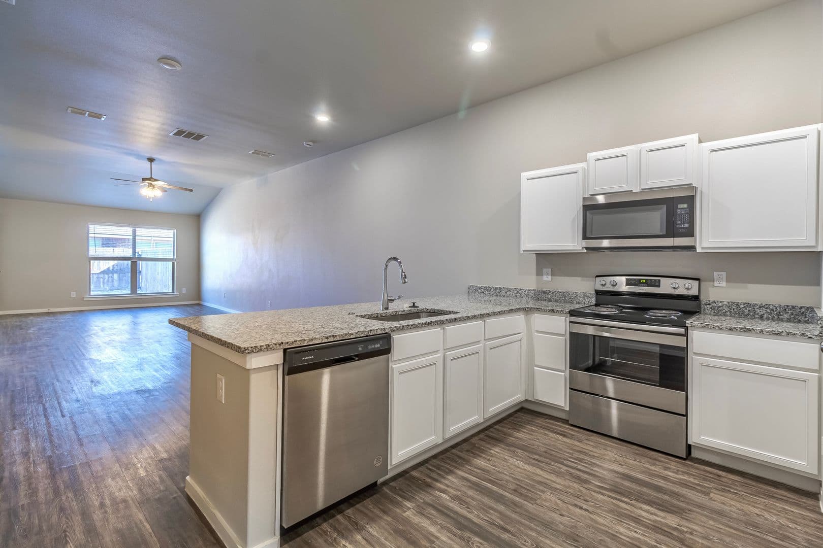 Lubbock Apartment: 2118 N Jayton Avenue