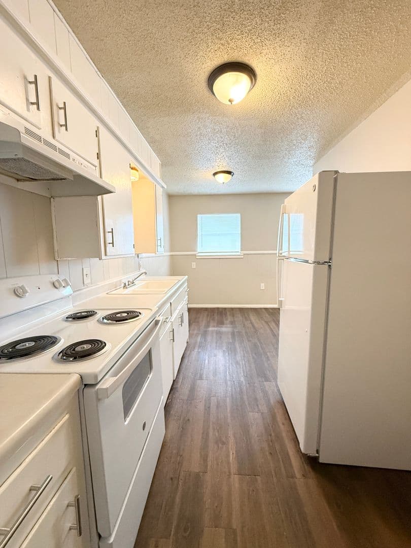 Lubbock Apartment: 922 44th Street