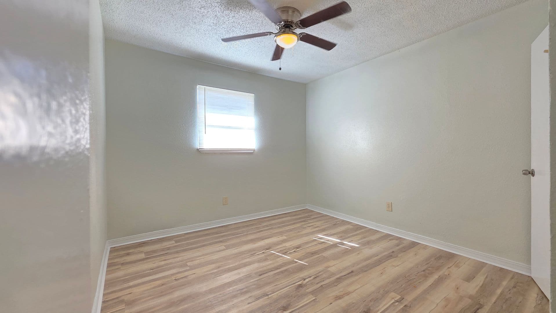 Lubbock Apartment: 2207 15th Street