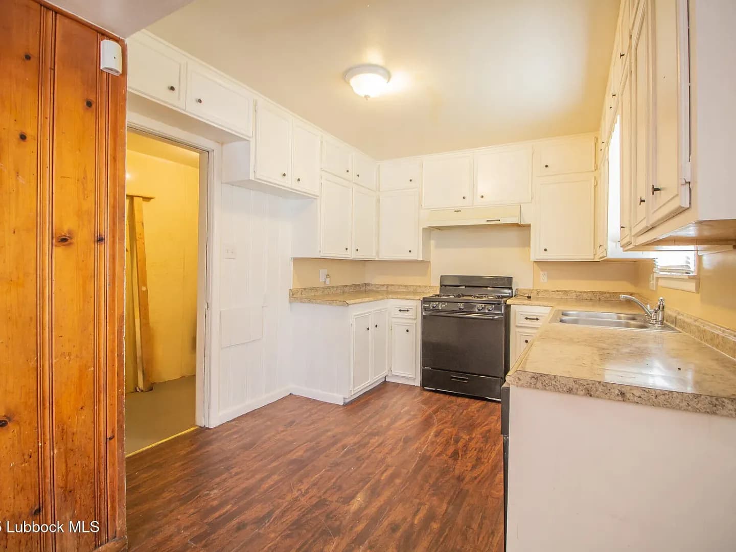Lubbock House: 2414 38th Street