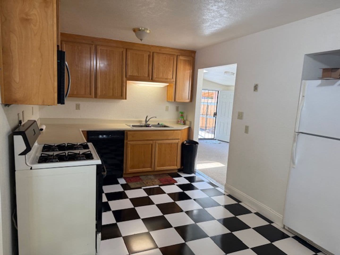 Tracy House: 1320 Wilson Ave.