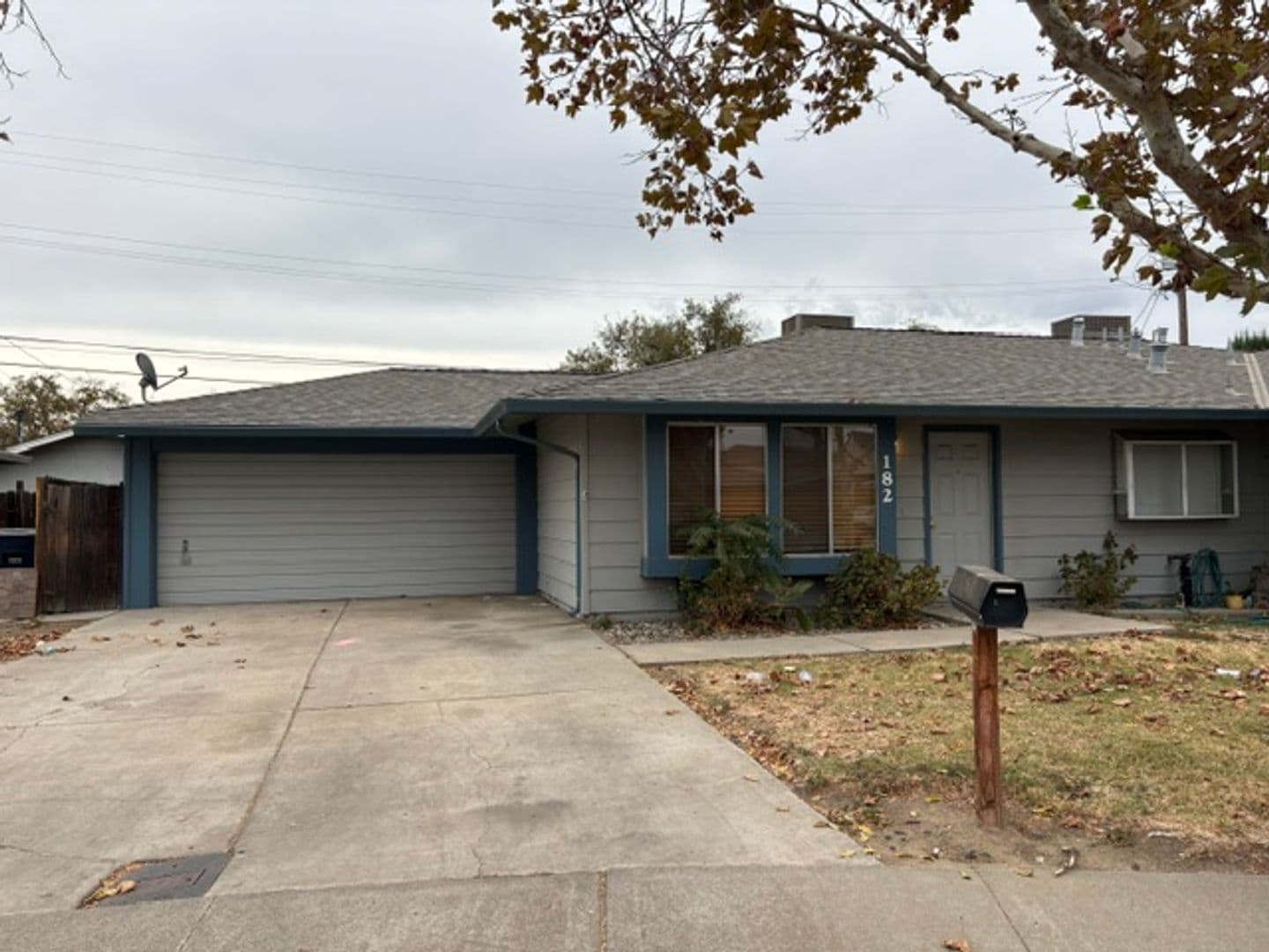 Tracy House: 182 Manzanita Lane