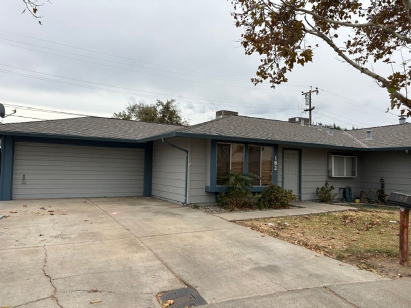 Tracy House: 182 Manzanita Lane