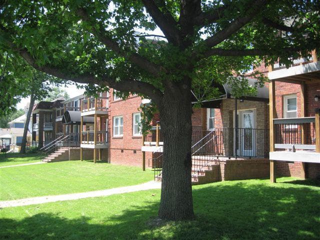 Kansas City Apartment: 3936 Pennsylvania Ave