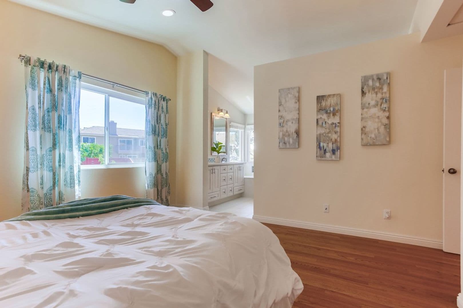 San Diego House: 10730 Carillon Ct.
