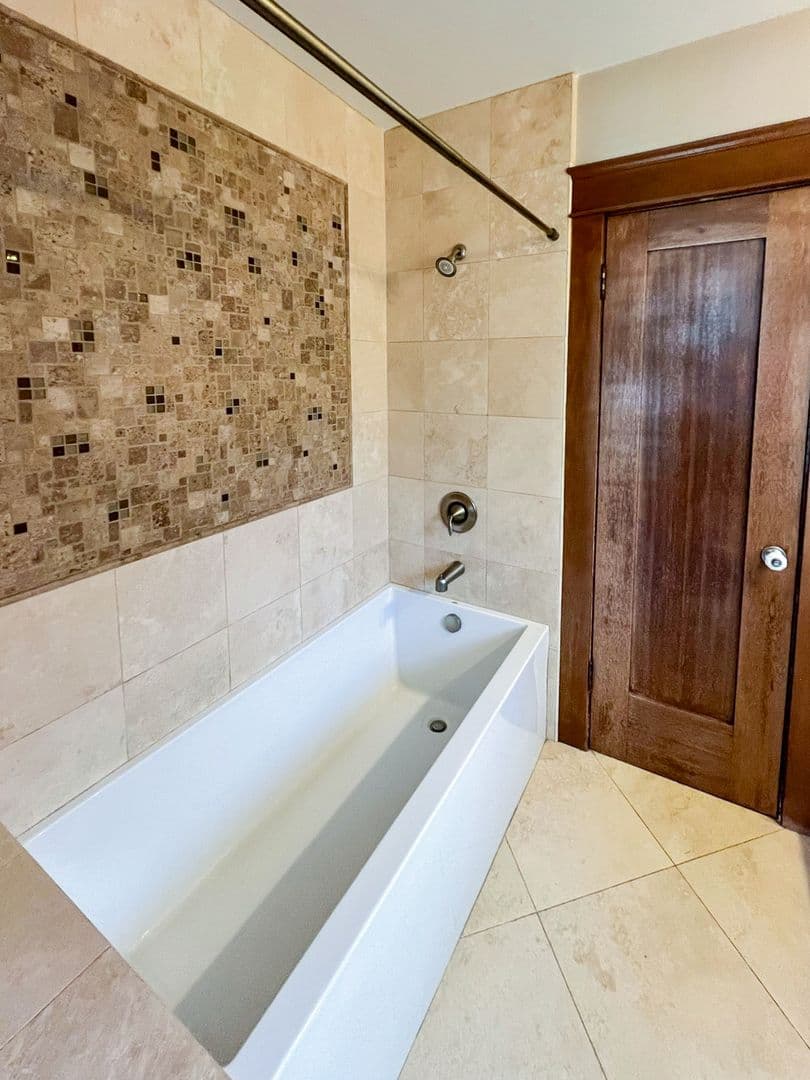 San Diego House: 3031 Goldsmith St.