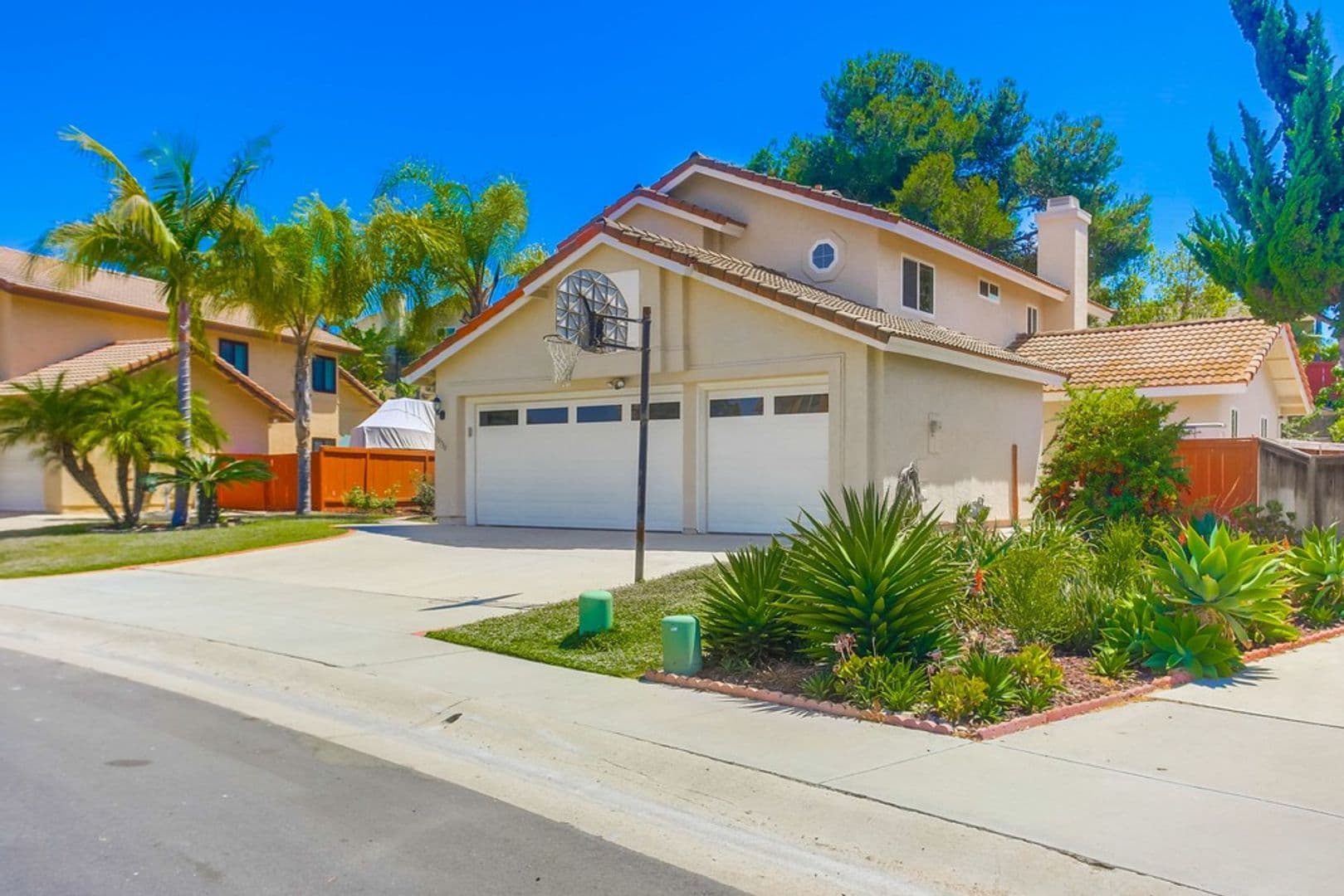 San Diego House: 10730 Carillon Ct.