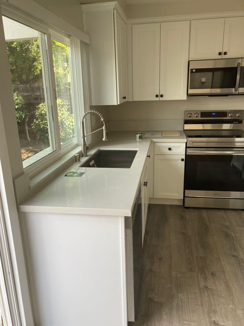 San Diego House: 5071 Abuela Dr