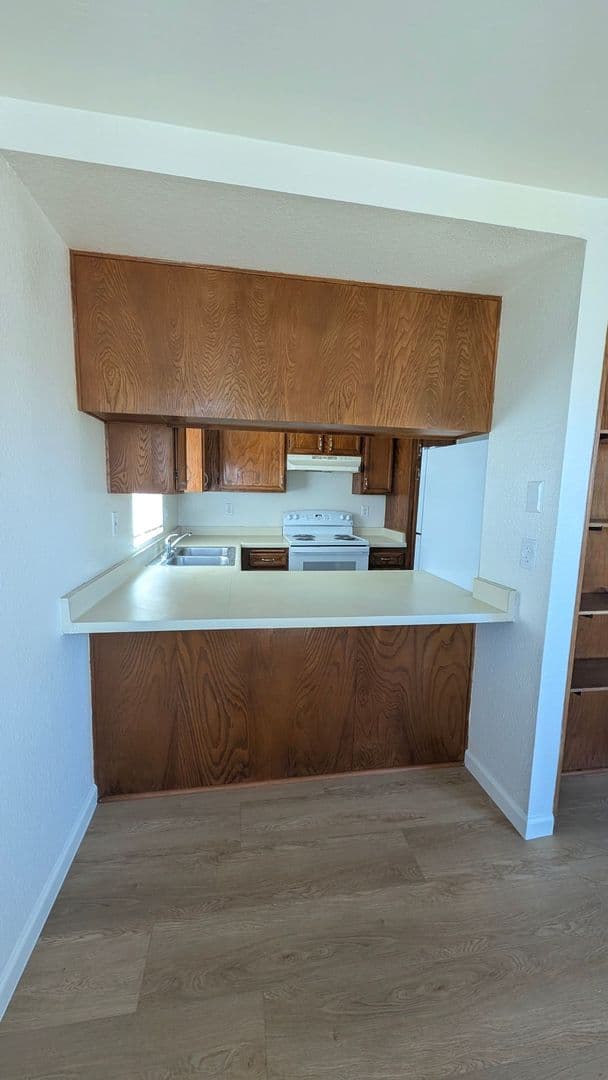 SAN DIEGO Apartment: 4074 SWIFT AVE