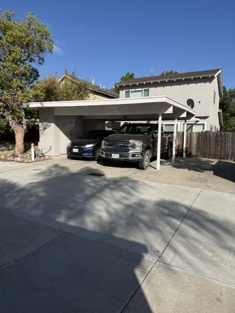 San Diego House: 5071 Abuela Dr