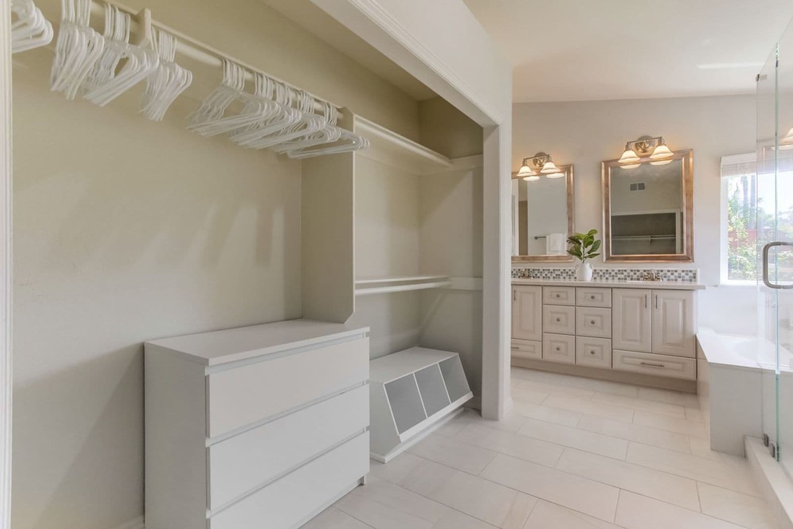 San Diego House: 10730 Carillon Ct.