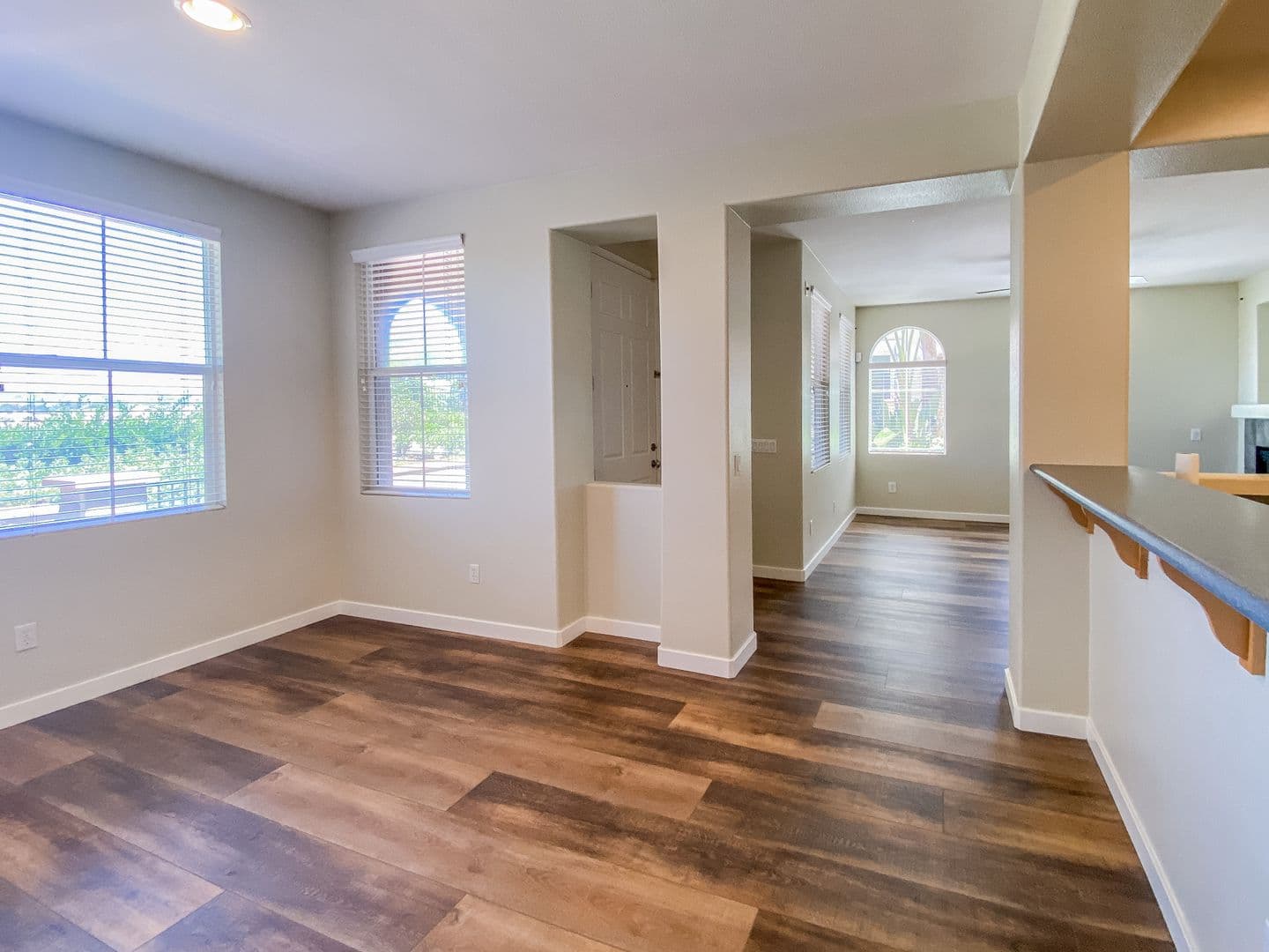 San Diego Townhome: 7850 Via Belfiore #3