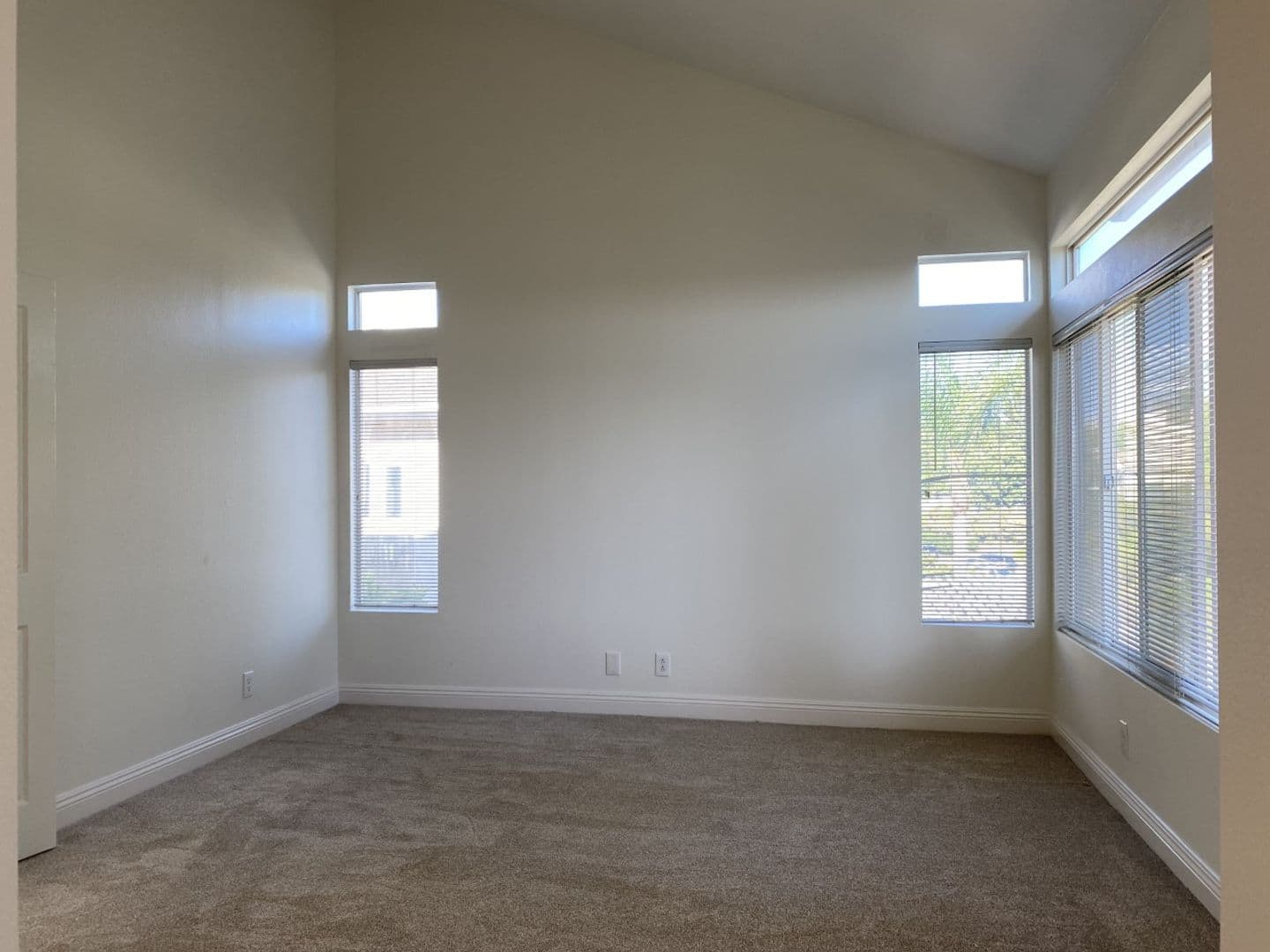San Diego House: 11017 Corte Playa Merida