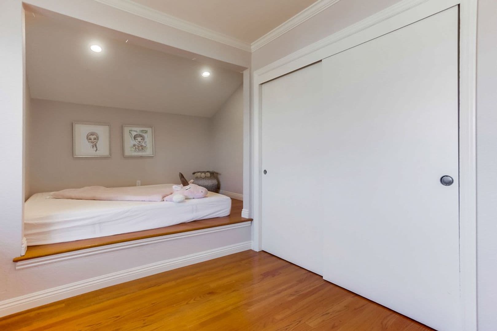 San Diego House: 10730 Carillon Ct.