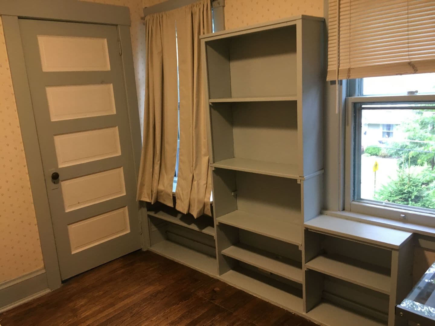 Ithaca Apartment: 107 Elmwood Avenue