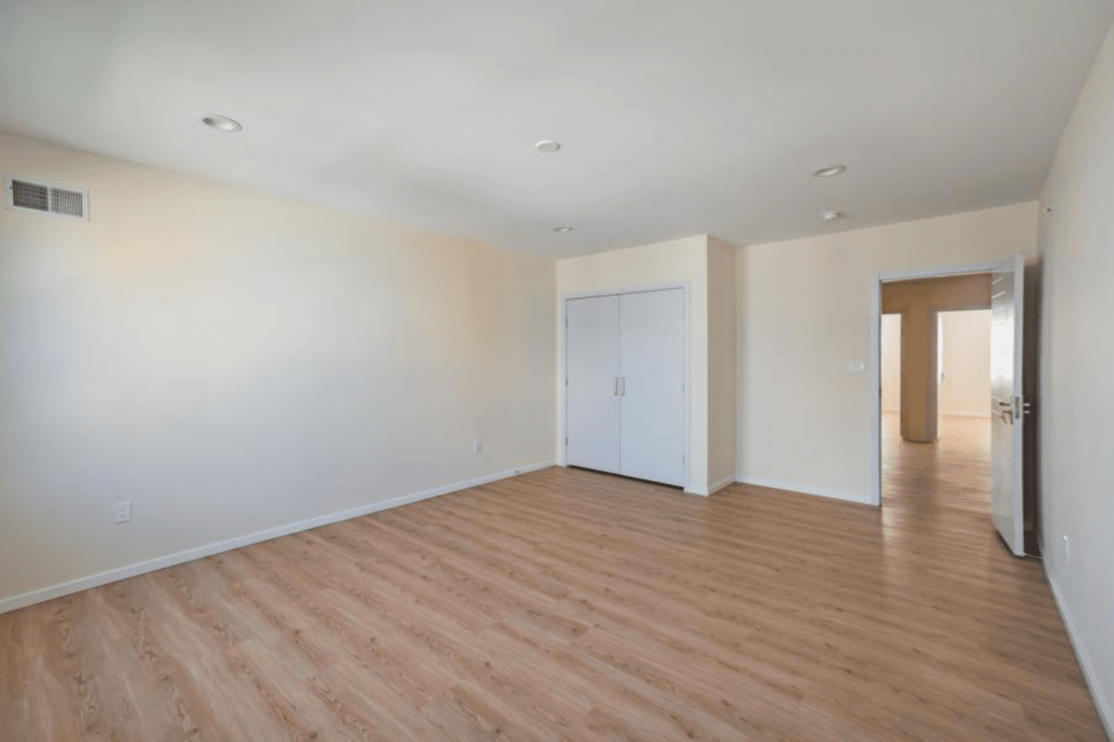 Philadelphia Apartment: 800-820 North 48th Street