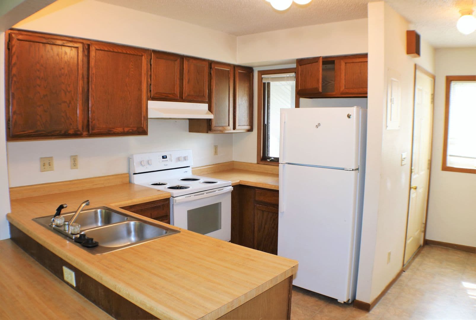 Iowa City Apartment: 702 Westwinds Drive #03