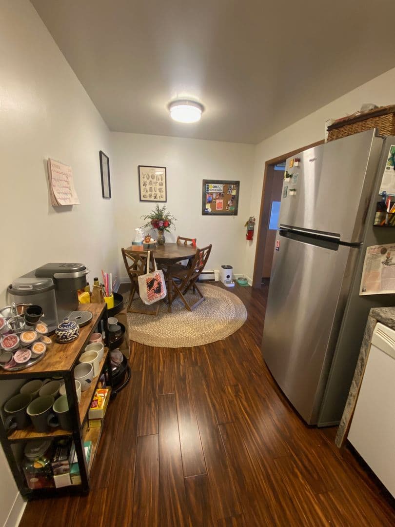 Iowa City Apartment: 614 E. Jefferson Street
