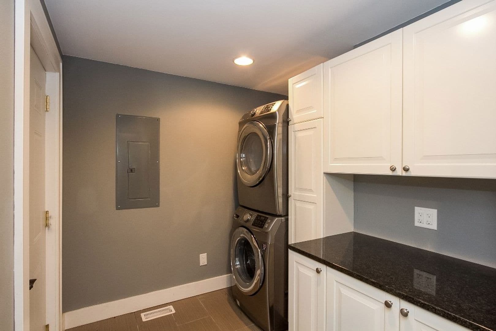 Iowa City House: 904 Fairchild Street