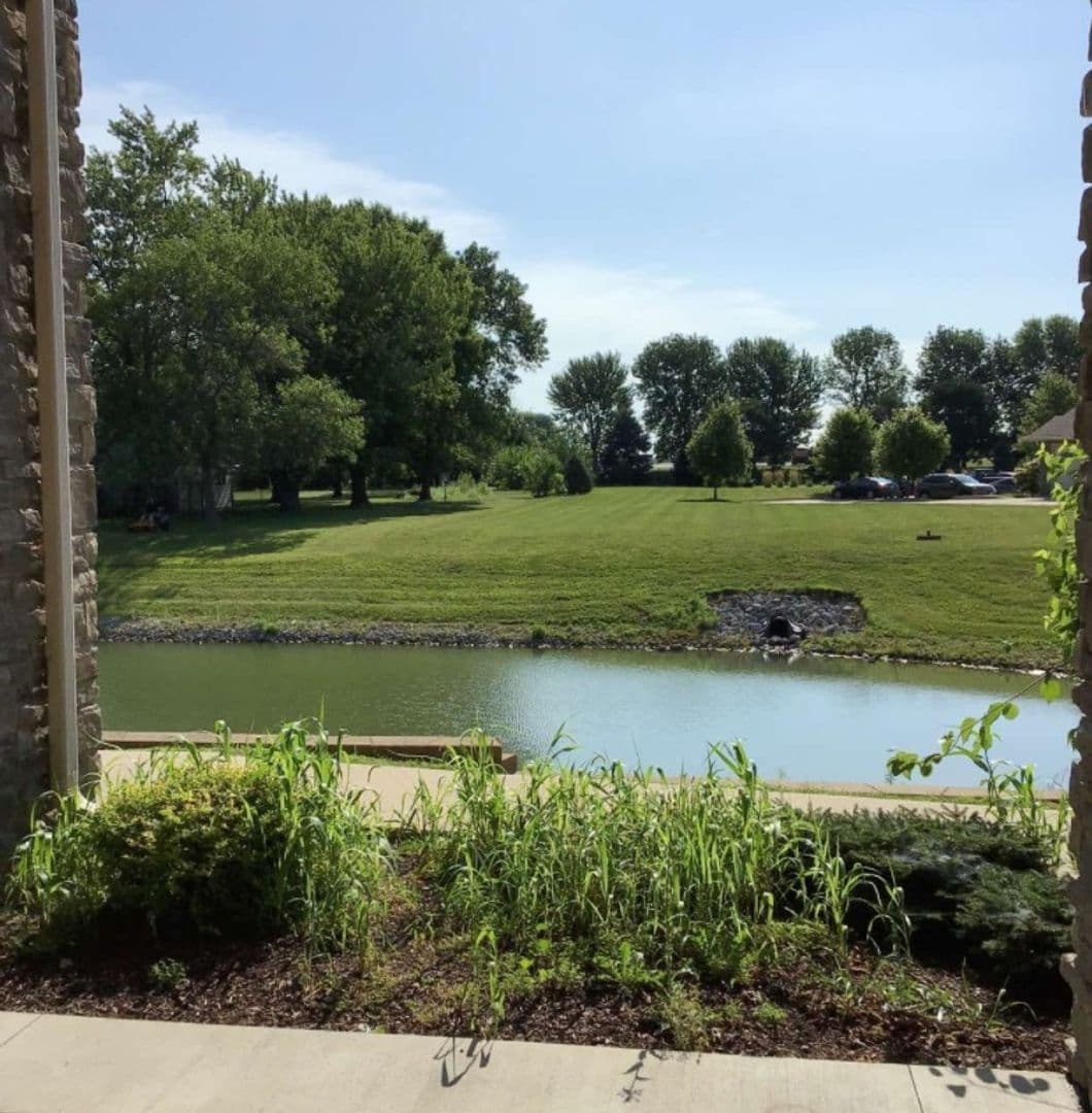 North Liberty Apartment: 510 Pond View Drive