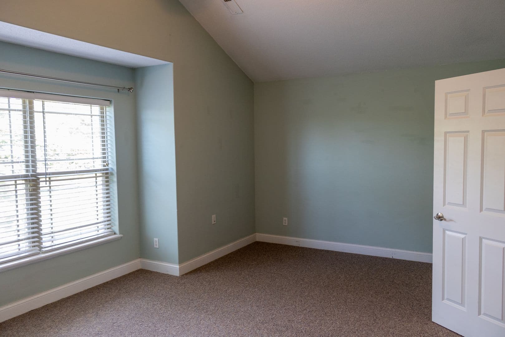 Iowa City House: 1834 N. Dubuque Street