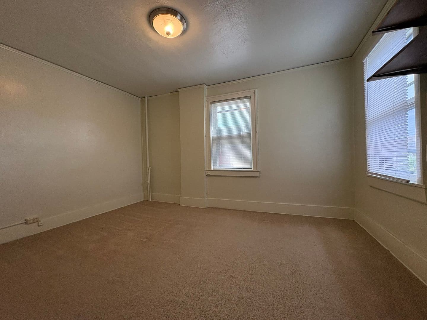 Iowa City Apartment: 310 N. Gilbert Street