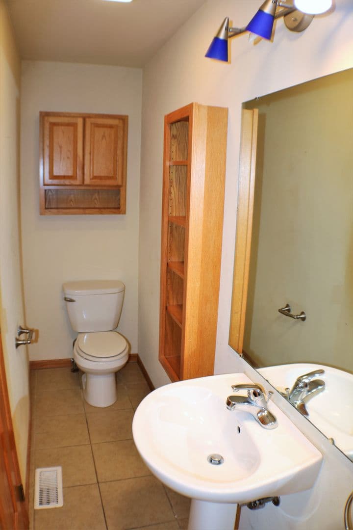 Iowa City House: 819 Iowa Avenue